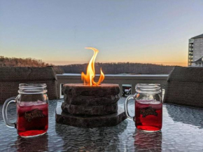 Gorgeous Lake of The Ozark Condo with Lake & State Park Views, 3 Pools, Swim Platform, Boat Slip
